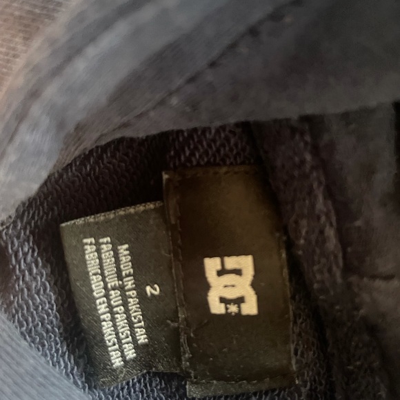 Hoodie DC size 2 toddler - Picture 2 of 2